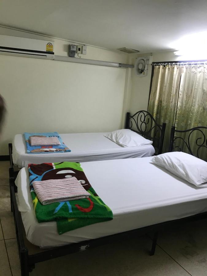 7 Holder Guesthouse Bangkok Buitenkant foto