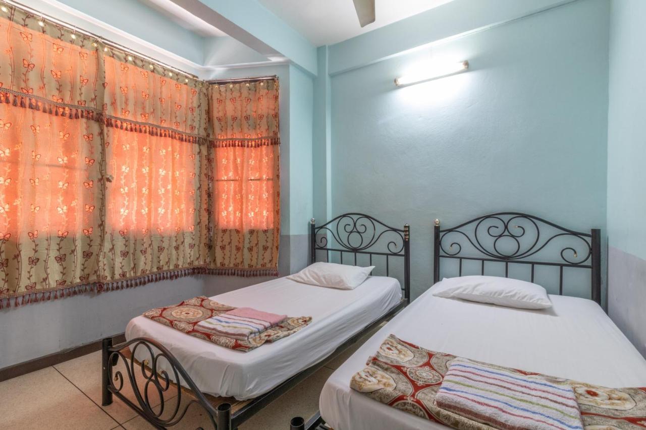 7 Holder Guesthouse Bangkok Buitenkant foto